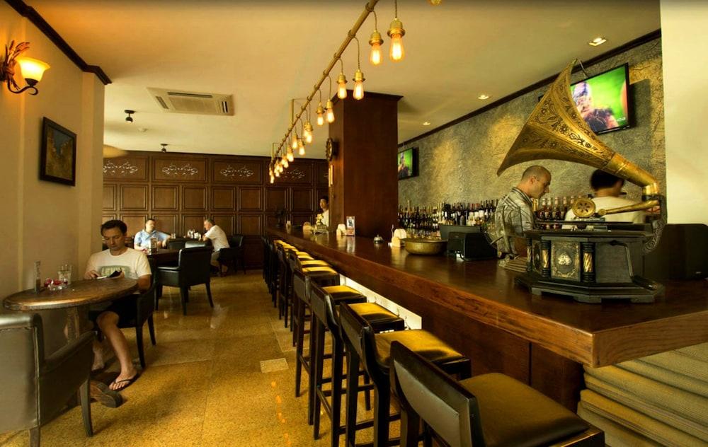 Chu Hotel Da Nang Exterior photo