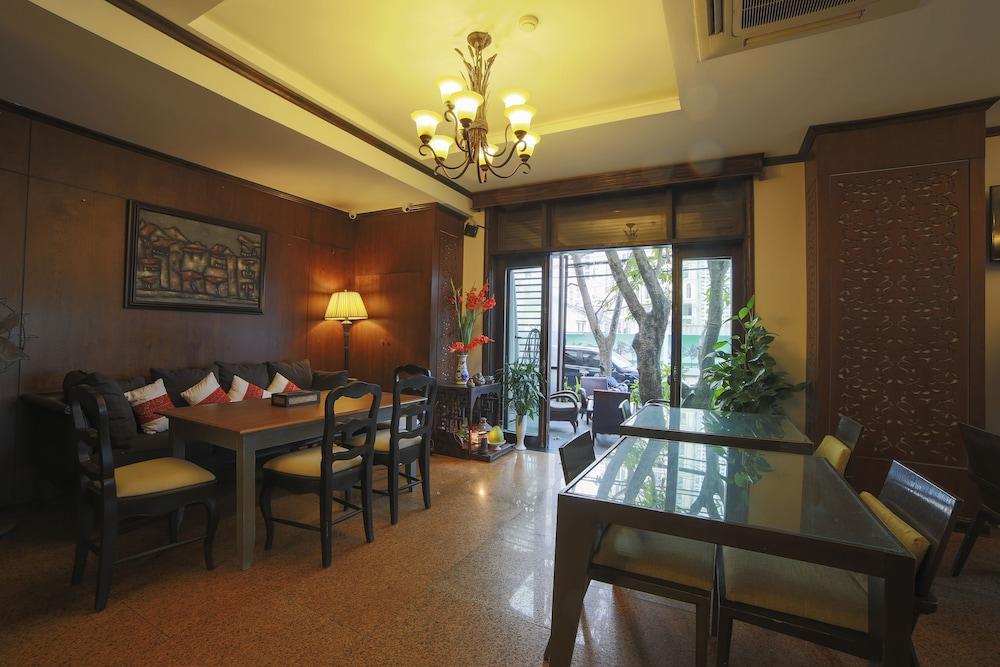 Chu Hotel Da Nang Exterior photo