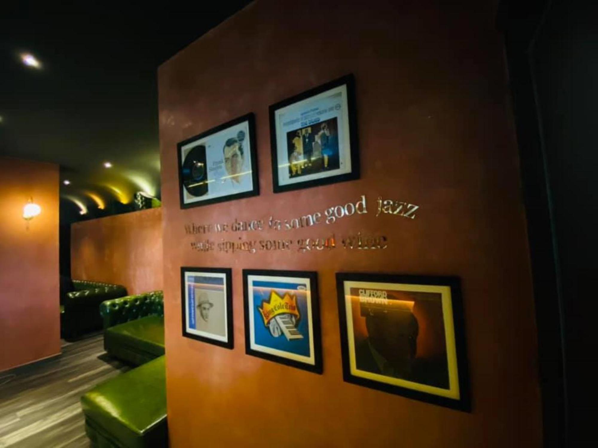 Chu Hotel Da Nang Exterior photo